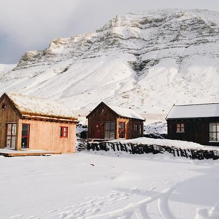 Mulafossur Cottage No 3 By Famous Waterfall In Gasadalur Exterior photo